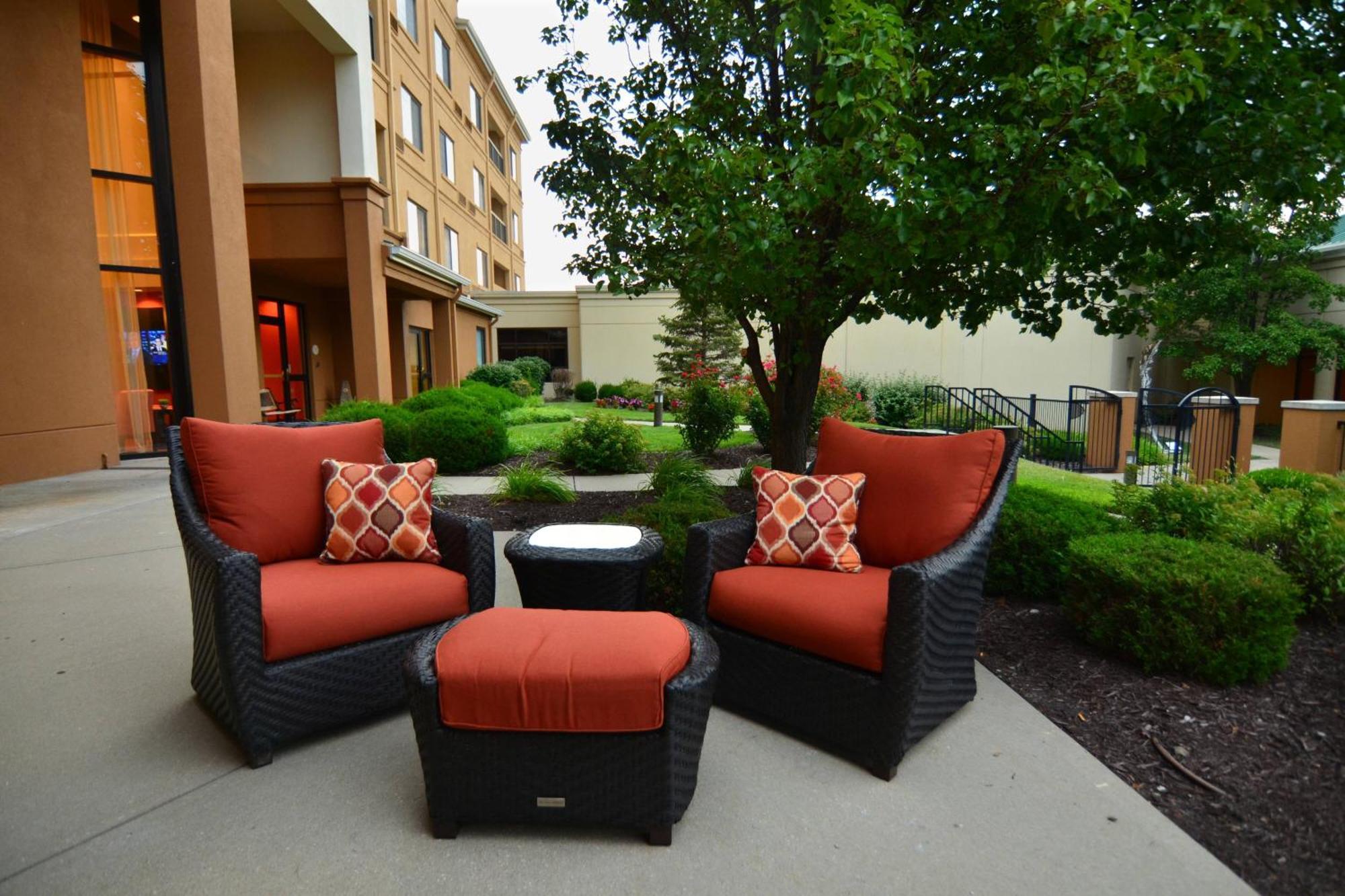 Courtyard Kansas City East/Blue Springs Eksteriør billede